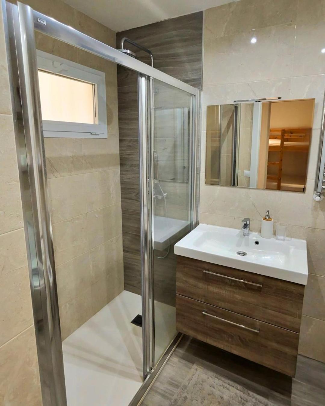 Sea View 2br Beachfront & Cozy Balcony * Marbella
